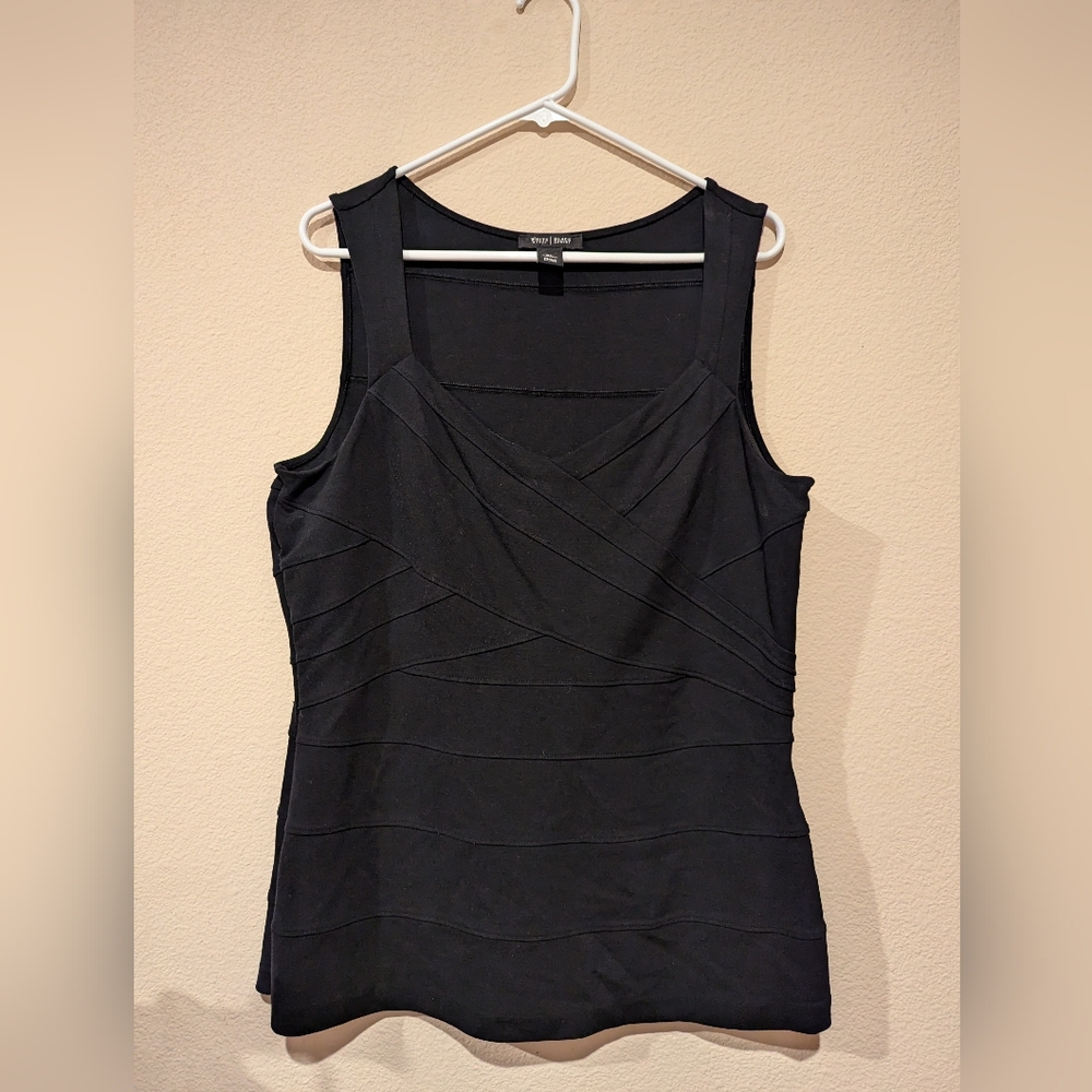 White House Black Market V Neck Black